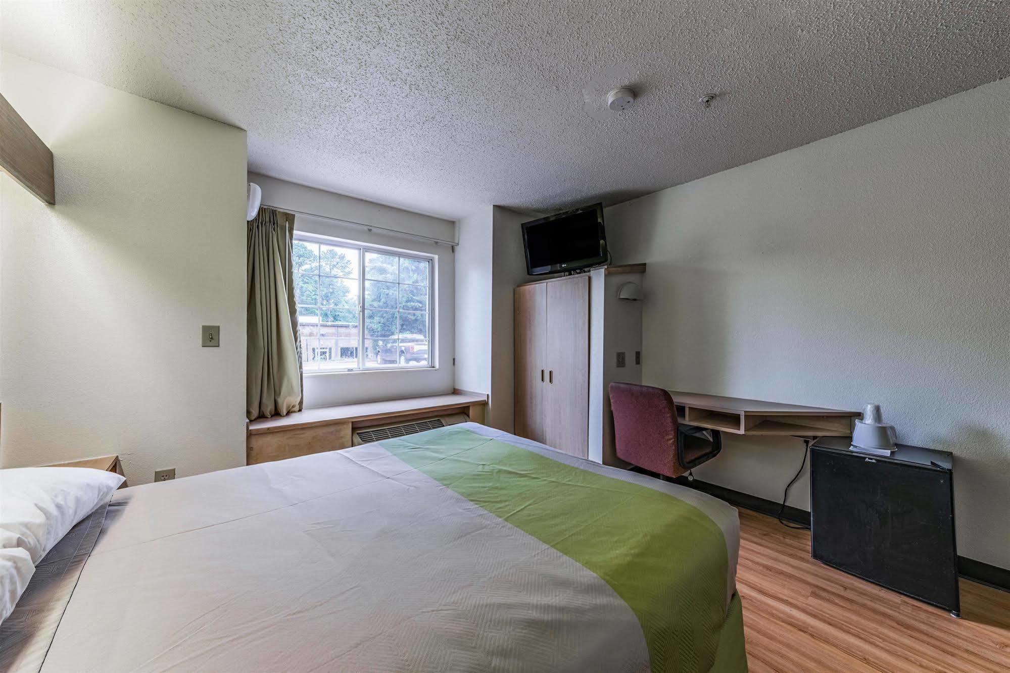 Motel 6-Charlotte, Nc - University Kültér fotó